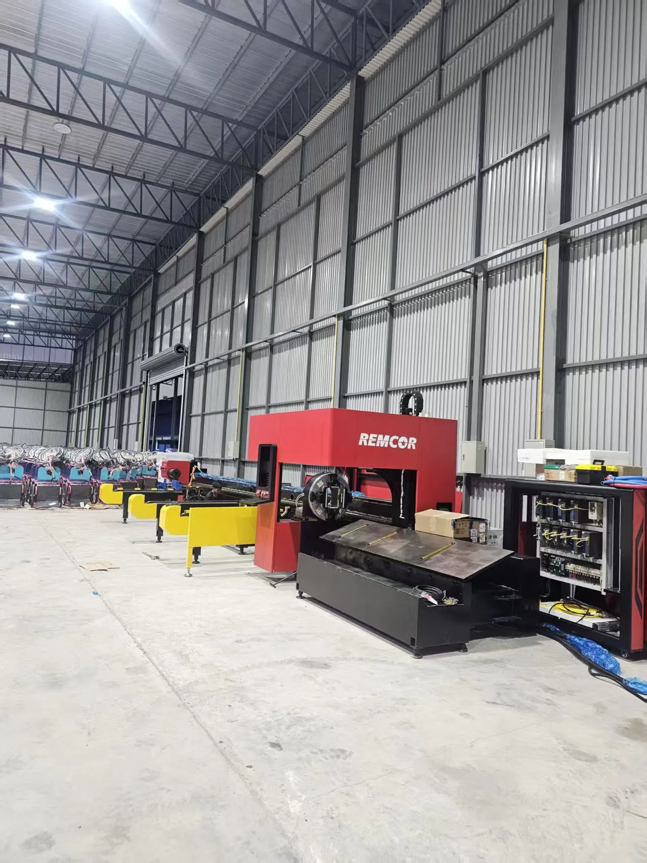 Cutting Most Round & Square Tubes? Professional Fiber Laser Cutter | Remcor